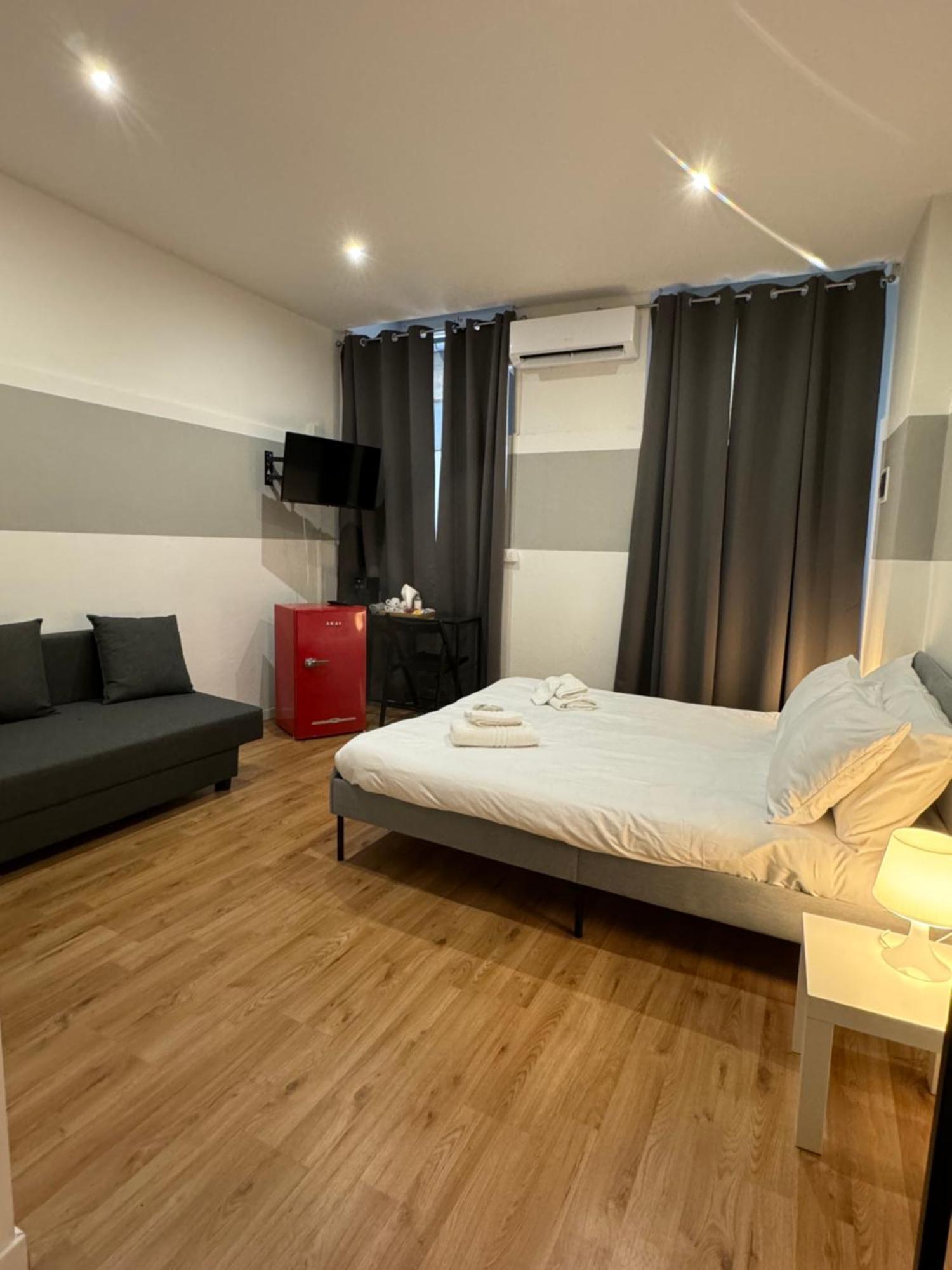 Il Tasso Rooms & Apartments Trieste Bagian luar foto